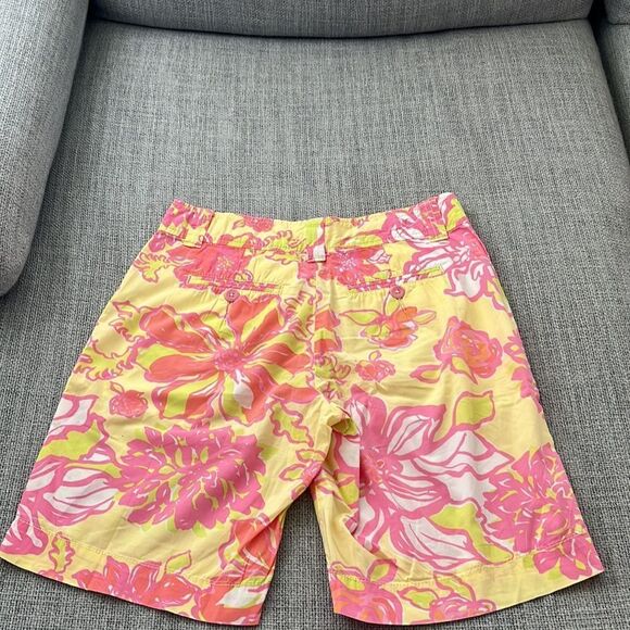 Lilly Pulitzer Shorts Womens Size 2 Resort‎ Fit Yellow Pink Floral - Picture 6 of 7